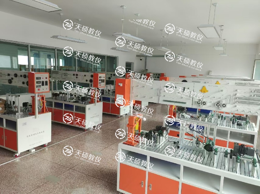 烏魯木齊技（jì）師學院（yuàn） 電氣工程及機電裝（zhuāng）調實訓室設備采購項目  順利安裝、調試、培訓、驗收通過！